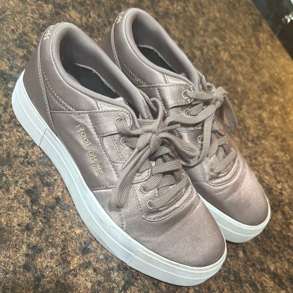 Reebok Silver Sneakers Suede Lace-Up Casual